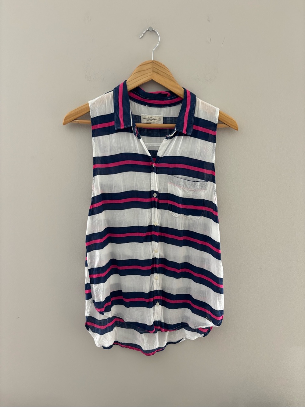 Abercrombie & Fitch Sleeveless Striped Button Down Top White Navy Pink Size M